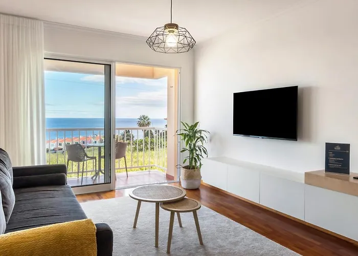 Madeira Sea View Apartment Caniço